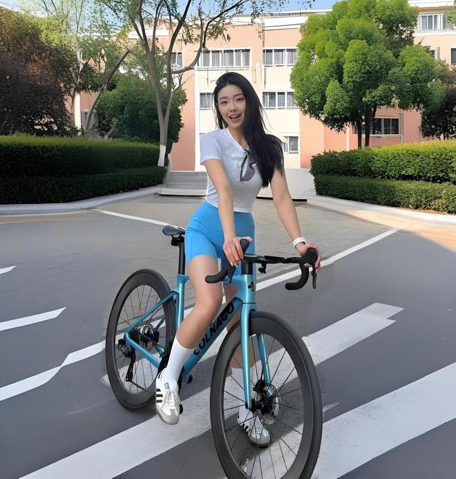 车怎么样属于什么档次闪电跟捷安特怎么选mg不朽情缘网站单车产业报告：崔克自行(图7)